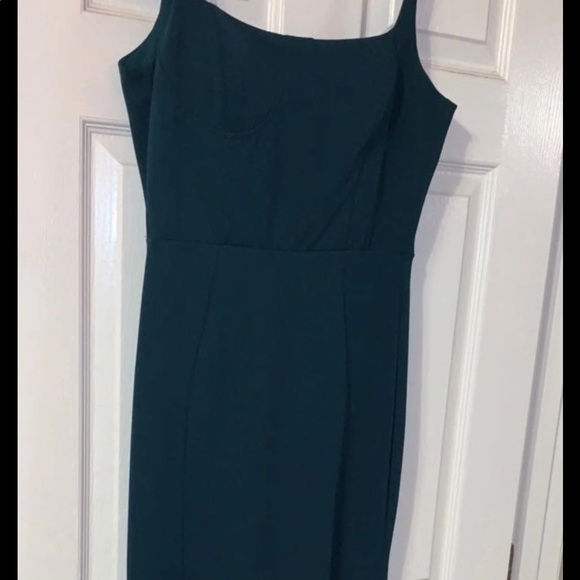 Emerald prom dress - Picture 2 of 3